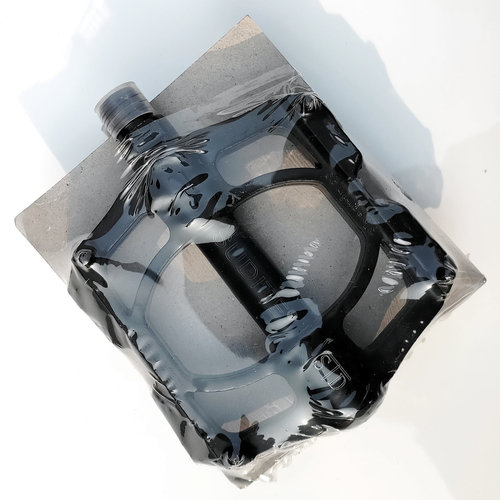 Mountain bike bearing pedals/bicycle three-bearing pedals/aluminum alloy three-bearing pedals/bearing pedals