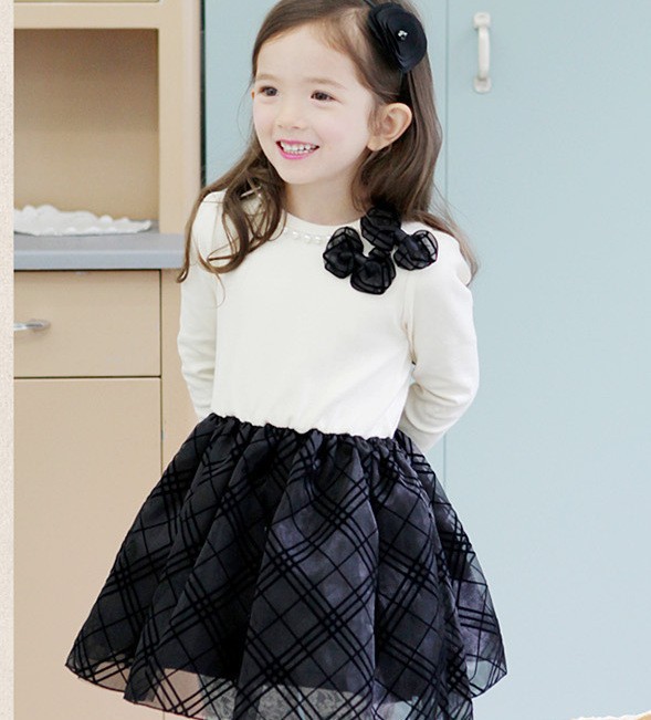 Vestido de los niños del otoño de una sola pieza de entrega estilo coreano niñas de algodón de manga larga vestido de organza a cuadros blanco y negro vestido de princesa