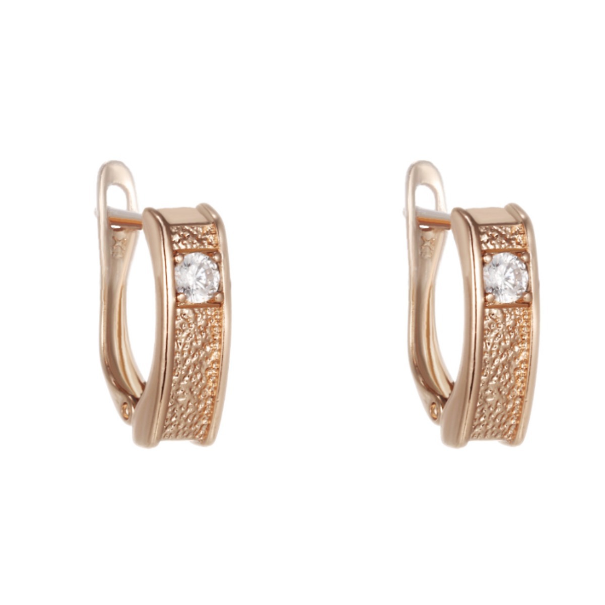 Xuping aleación dorada T-clip pendientes de verano lujoso nicho ligero estilo europeo y americano simple pendientes para mujeres