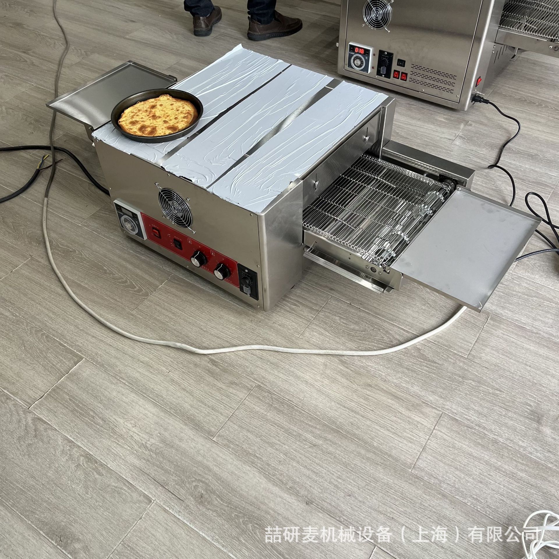 pizza machine conveyor belt pizza oven 12 inch 18 inch 32 inch chain burrito fast oven