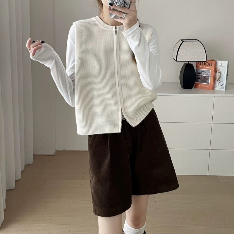 Solid Color Versatile Round Neck Knitted Cardigan Vest for Women, 2026 Fall/Winter New Double Zipper Sweater Layering Vest Solid Color Versatile Round Neck Knitted Cardigan Vest for Women, 2026 Fall/Winter New Double Zipper Sweater Layering Vest