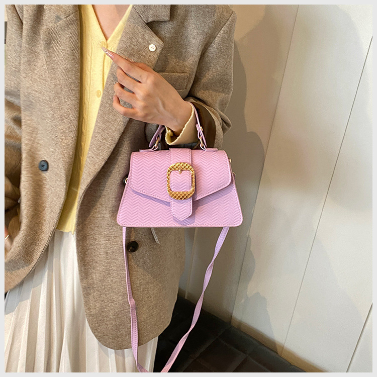 Cross-border wholesale niche design commuter crossbody bag for women 2024, fashionable and versatile women's single-shoulder armpit small square bag undefined