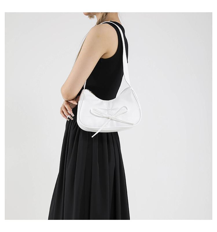 This is a trendy and fashionable single-shoulder crossbody bag with a simple bow design for women's 2024 autumn and winter collection undefined