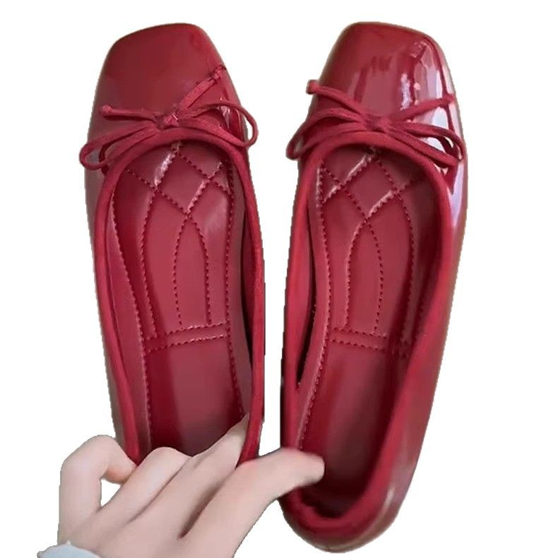¡No cansado! Invisible realce el pequeño hombre 2025 primavera y verano tacones altos boca baja Mary Jane zapatos individuales rojos mujer