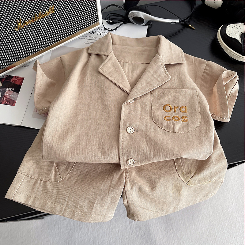 Ensemble d'été best-seller pour garçons 2026, nouveau style enfant avec col de costume et manches courtes, deux pièces pour garçons de 1 à 5 ans, Live ALYCExiyuebaobao_voghion.com