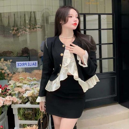 A new Japanese school-style, stylish and youthful knitted cardigan with a three-dimensional beaded floral sweater coat for women in the autumn of 2022 pic 10