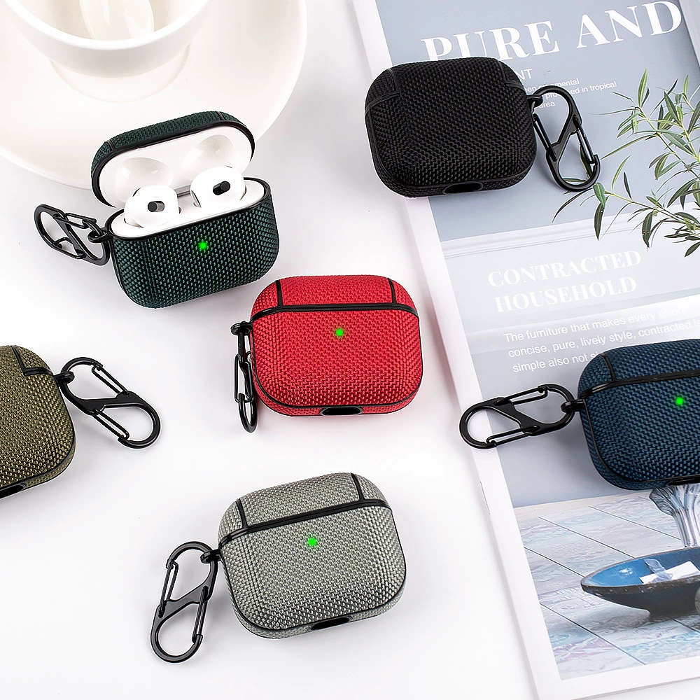 Чехол защитный Apple AirPods 1/2/3 и Pro — нейлоновый водоотталкивающий с карабином