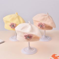 ベビー帽子秋と冬の女の赤ちゃんかわいい花ベレー帽子供のウールの帽子女の子ニットペインターハットトレンディ