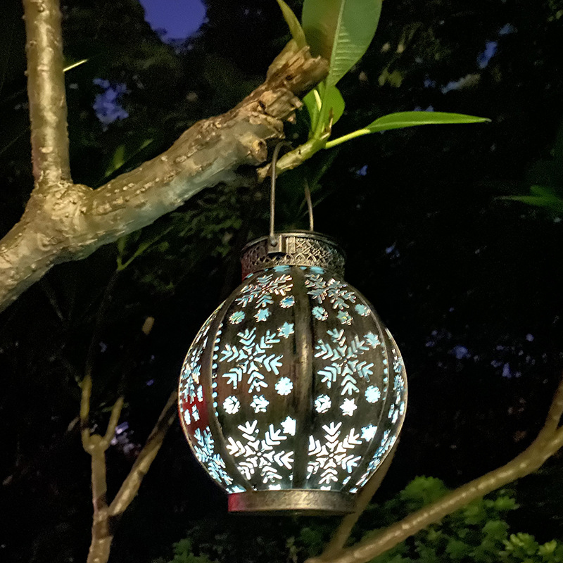亚马逊精选LED圣诞主题雪花镂空太阳能灯 户外庭院灯景观灯节日灯