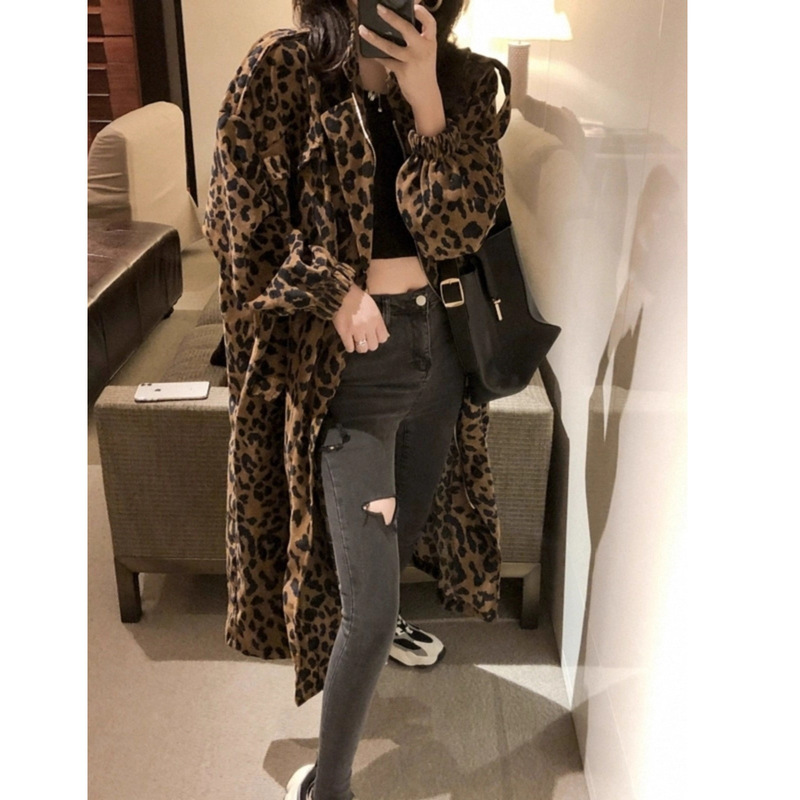 2025 New Mid-Length Leopard Print Trench Coat for Women, Autumn and Winter European Style, Trendy This Year, Outerwear Workwear Jacket 2025 New Mid-Length Leopard Print Trench Coat for Women, Autumn and Winter European Style, Trendy This Year, Outerwear Workwear Jacket