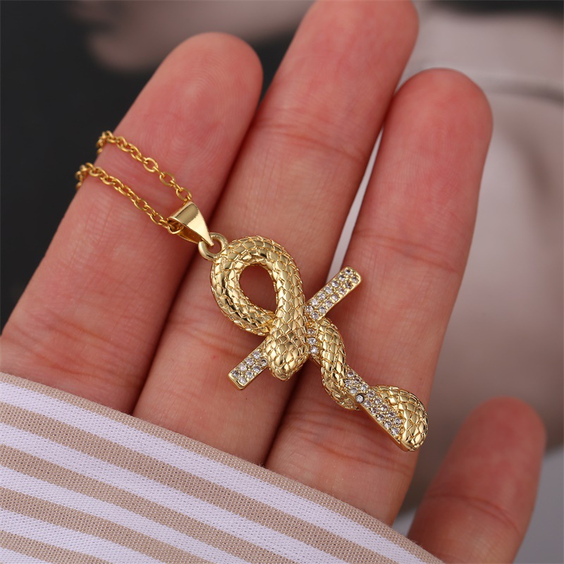 Korean Copper Inlaid Zirconium Cross Snake Necklace Wholesale Nihaojewelry display picture 4