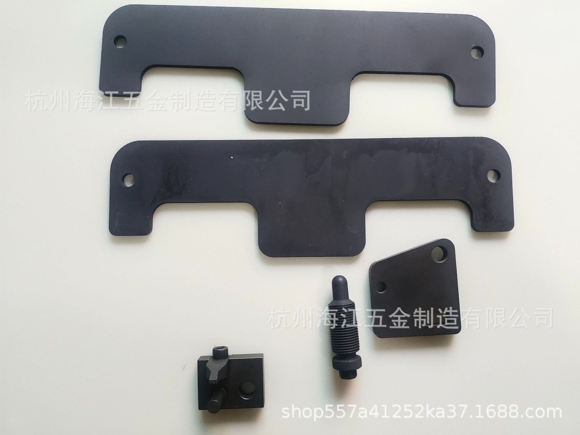 14137a060edb2ff96bde9a8166ae56