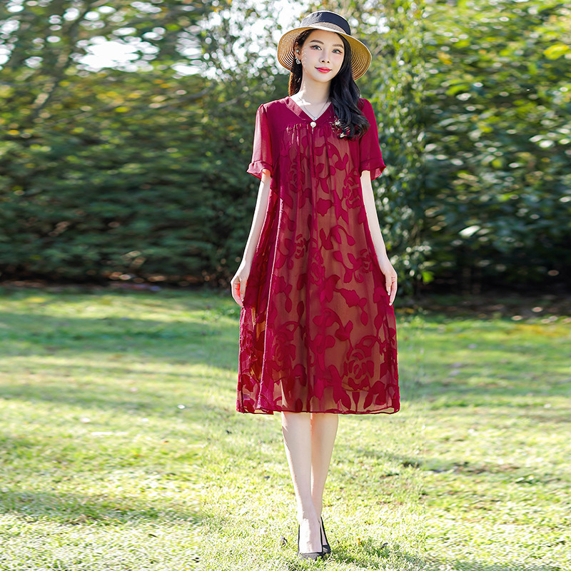 Middle-aged and elderly mother dress summer 2024 new 40-year-old 50-year-old female plus size foreign-style mesh temperament skirt