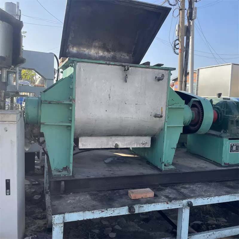 二手工业捏合机  螺杆式挤压设备 3000升捏合机