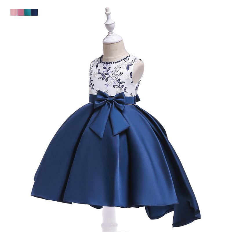 Europeo y americano nuevo trailing vestido niñas hecho a mano con cuentas bordado princesa vestido sarta satén arco dovetail vestido