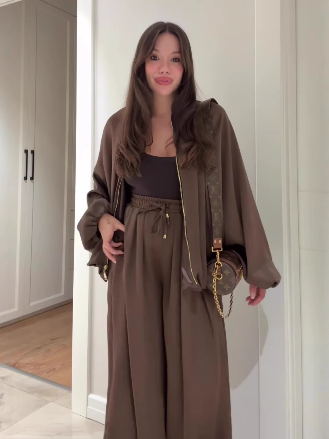 spring fashionable comfortable elegant set