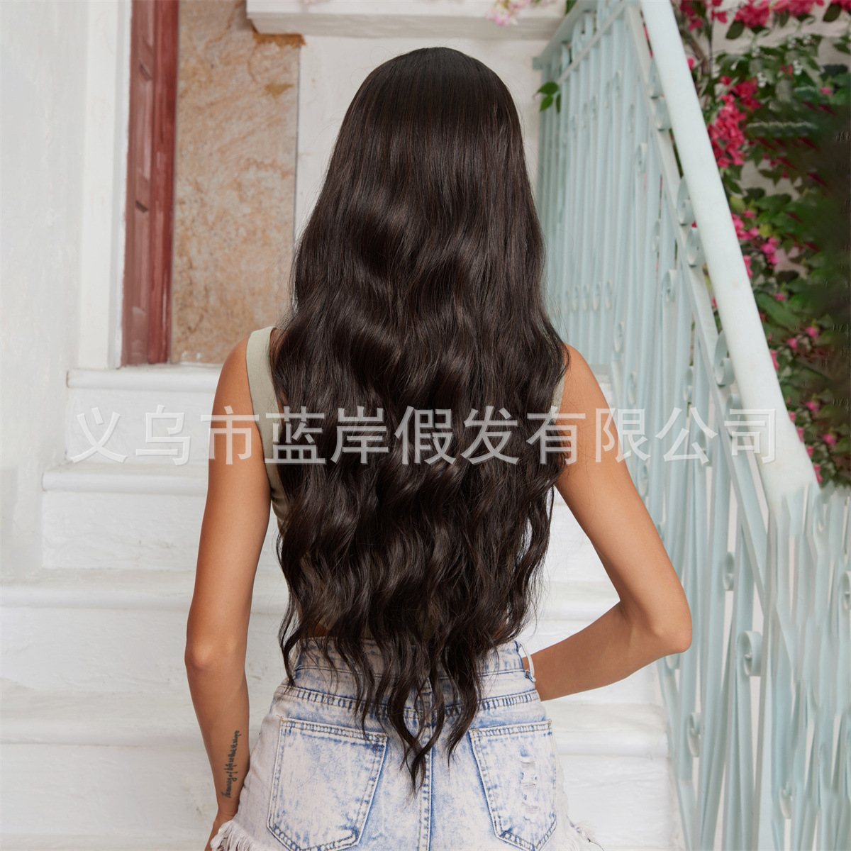 Moda nueva peluca transfronteriza de estilo europeo y americano, flequillo femenino de ocho caracteres, negro, marrón, rizado pequeño, pelo largo, todo en stock de fábrica