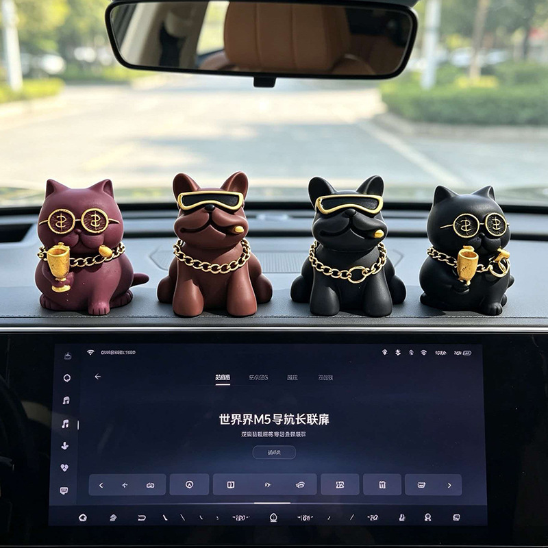 3D Resin Super Cool Fortune Cat Bulldog Car Ornament Desktop Cute Stress-Relief Decoration for Car Dashboard