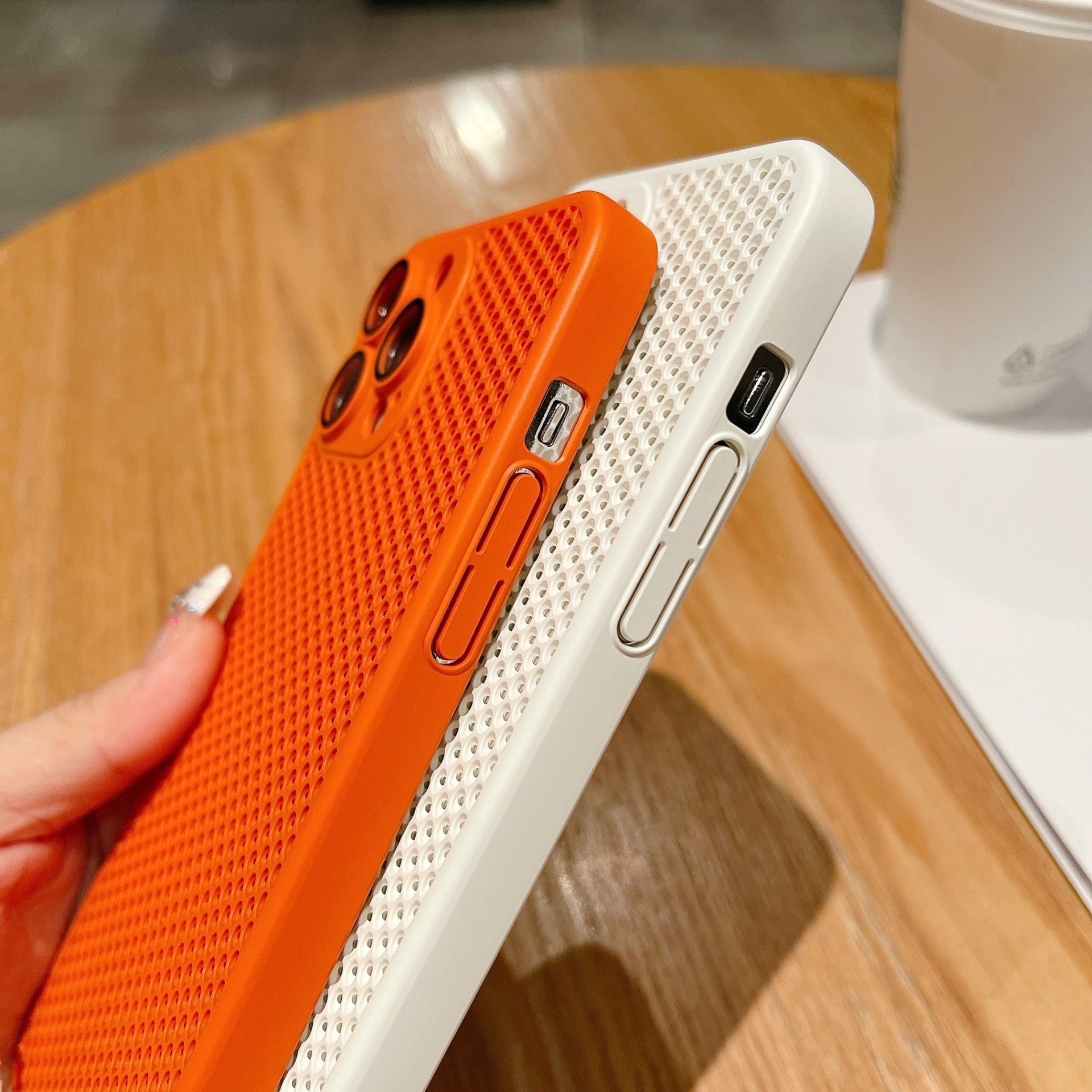 一件代发散热透气网壳梦网苹果16ProMax网孔手机壳15Pro夏天春节