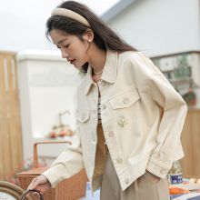 牛仔外套女2025秋季新款甜美米白色小花刺绣短款翻领工装夹克衣潮