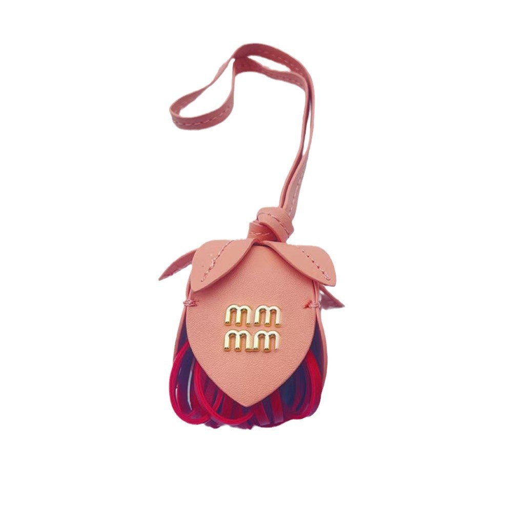 Nicho transfronterizo Muuim letras brotes de flores de cuero bolsas colgantes de automóviles colgantes de viento colgantes