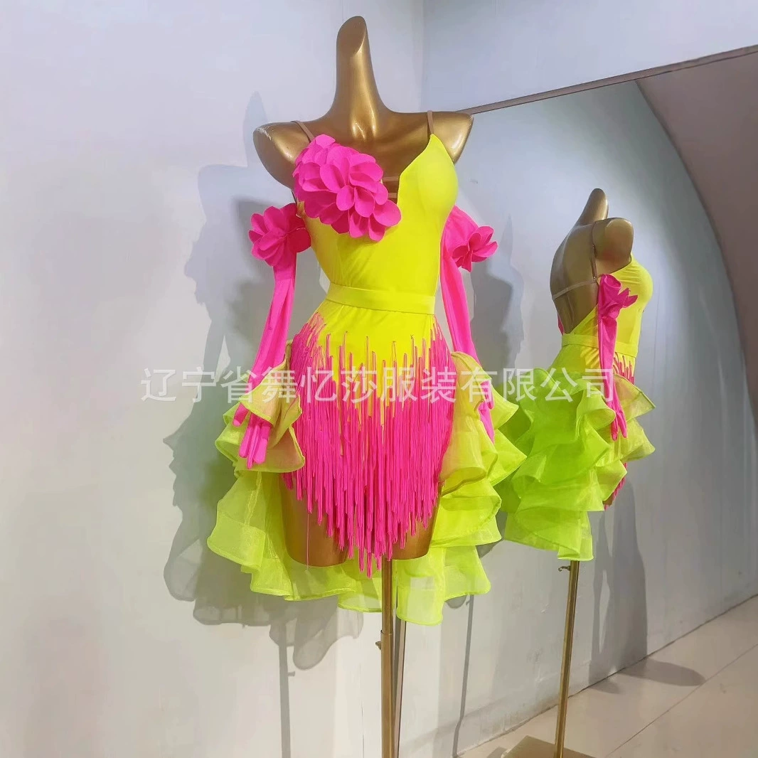 Латинский танцевальный костюм Трехмерный цветок с бахромой