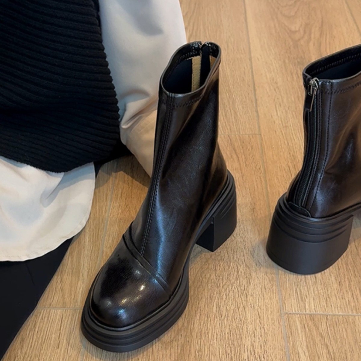 Genuine Leather Black High-Heeled Retro Boots for Women 2025 Autumn and Winter New Round-Toe Thick-Heeled Slim Boots Versatile Short Boots