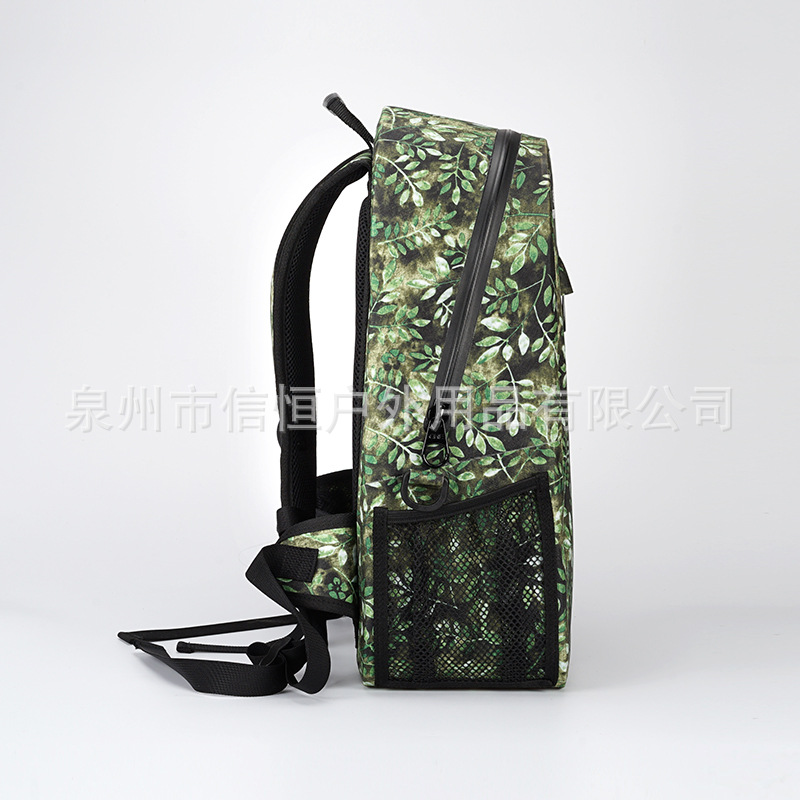 TPU户外防水双肩包03