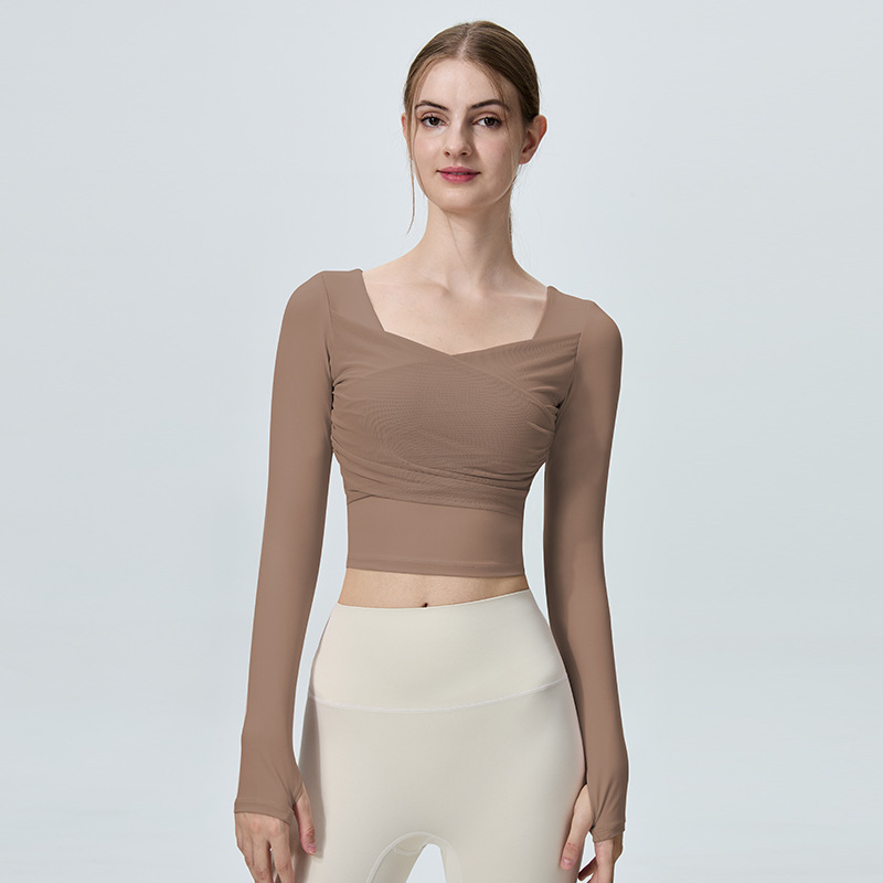 темно-коричневый