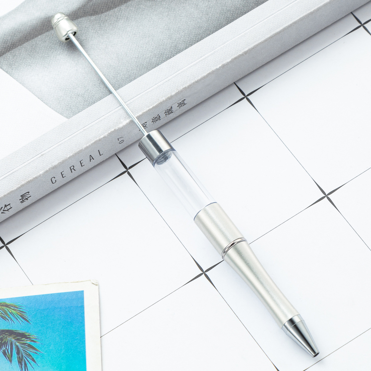 Inventario DiDi tubo vacío bolígrafo puede imprimir logotipo multicolor bolígrafo de plástico giratorio nuevo tubo vacío bolígrafo