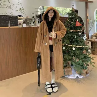 牛角扣羊羔毛长款外套女2023秋冬季羊羔绒学院风保暖显瘦连帽大衣