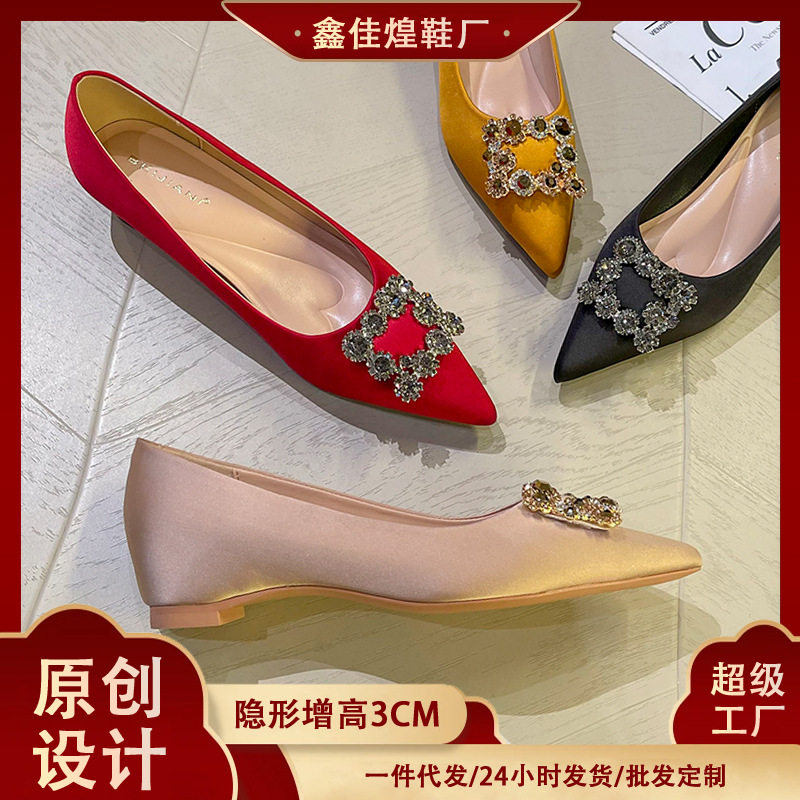 Giày lười nữ mũi nhọn gót nêm độn cao bên trong bằng vải satin — Màu hồng nude, Màu vàng gừng, Màu đen, Màu đỏ