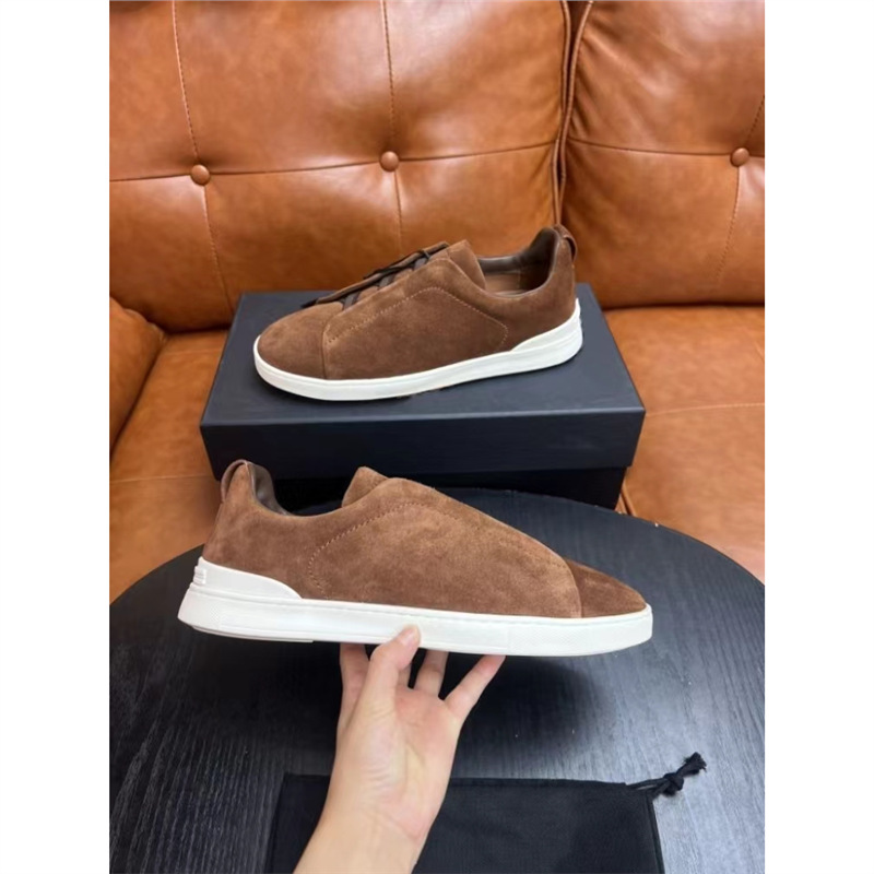 Mocassini uomo in camoscio scarpe casual da guida_voghion.com