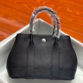 2025高品质新款花园包纯皮拼帆布款手工蜡线钢五金手提女包