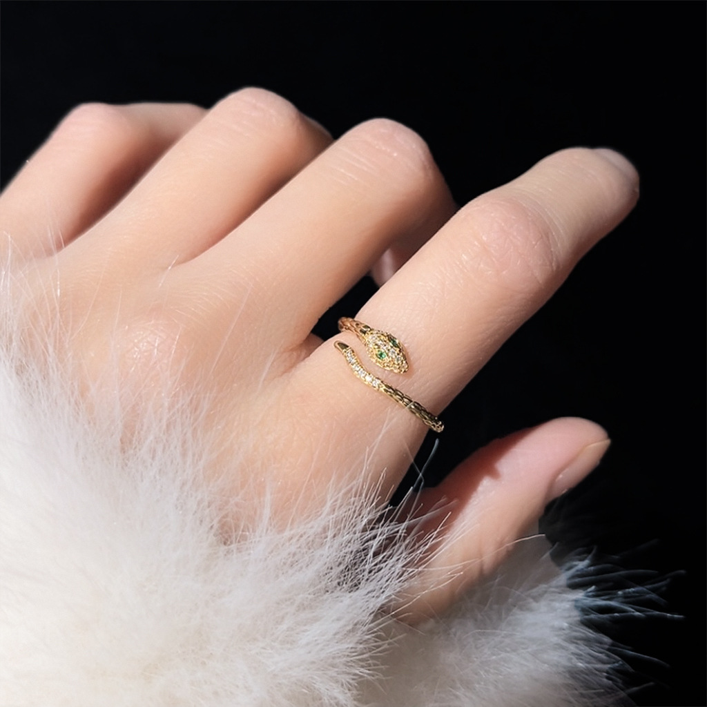 模特_0019_组 20 拷贝.jpg