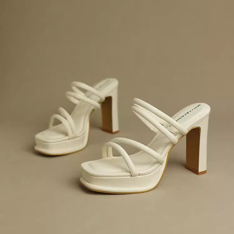 Black High-Heeled Shoes for Women, Comfortable for Wearing Outside, 2026 Summer New Style Mules, Thick-Soled Sandals for Petite Women, 10cm