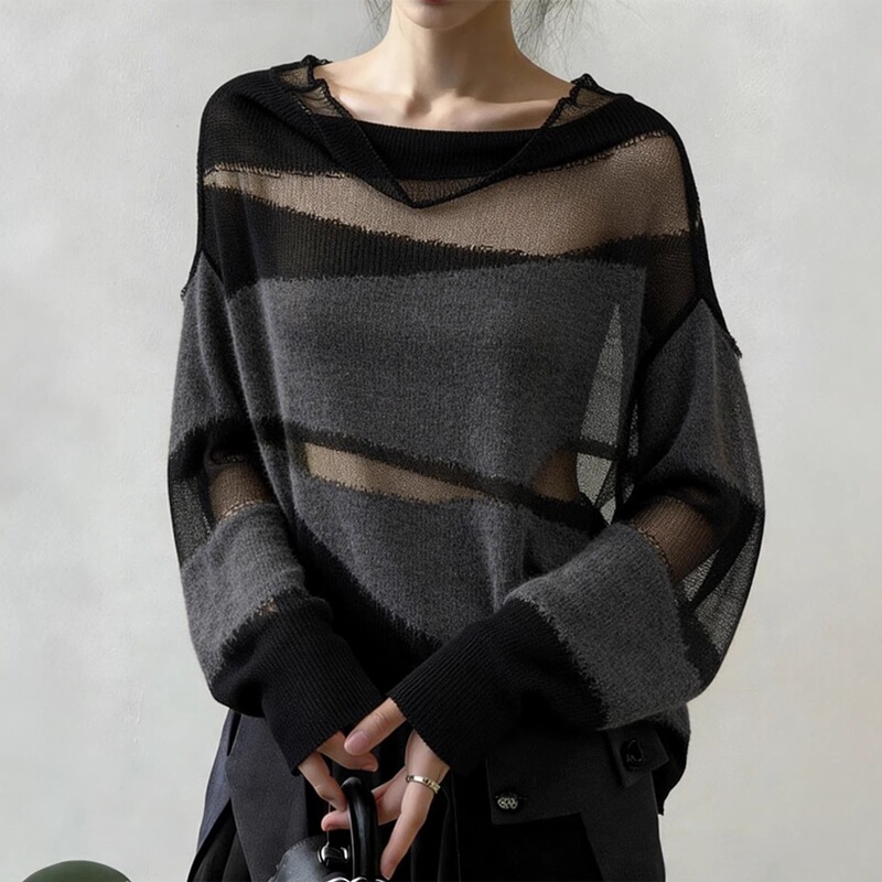 This Year's Trendy and Super Stylish Tops Include Korean-Style Lazy Design-Inspired Niche Black Knitwear for Winter