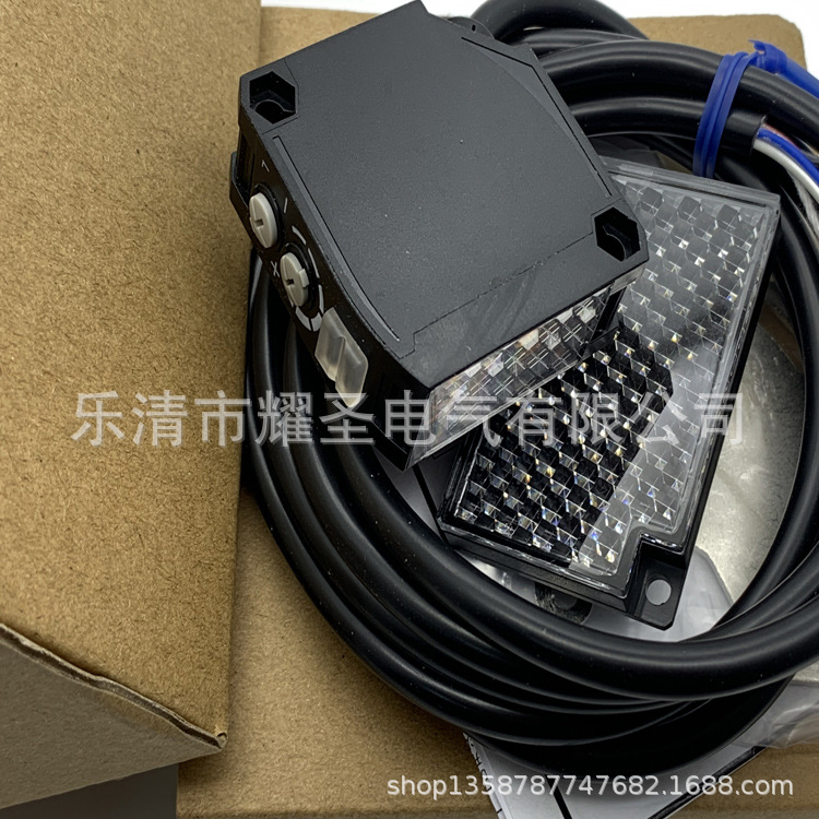 全新E3ZM-T61 E3ZM-T63 E3ZM-T83 E3ZM-V61 E3ZM-B86T光电开关