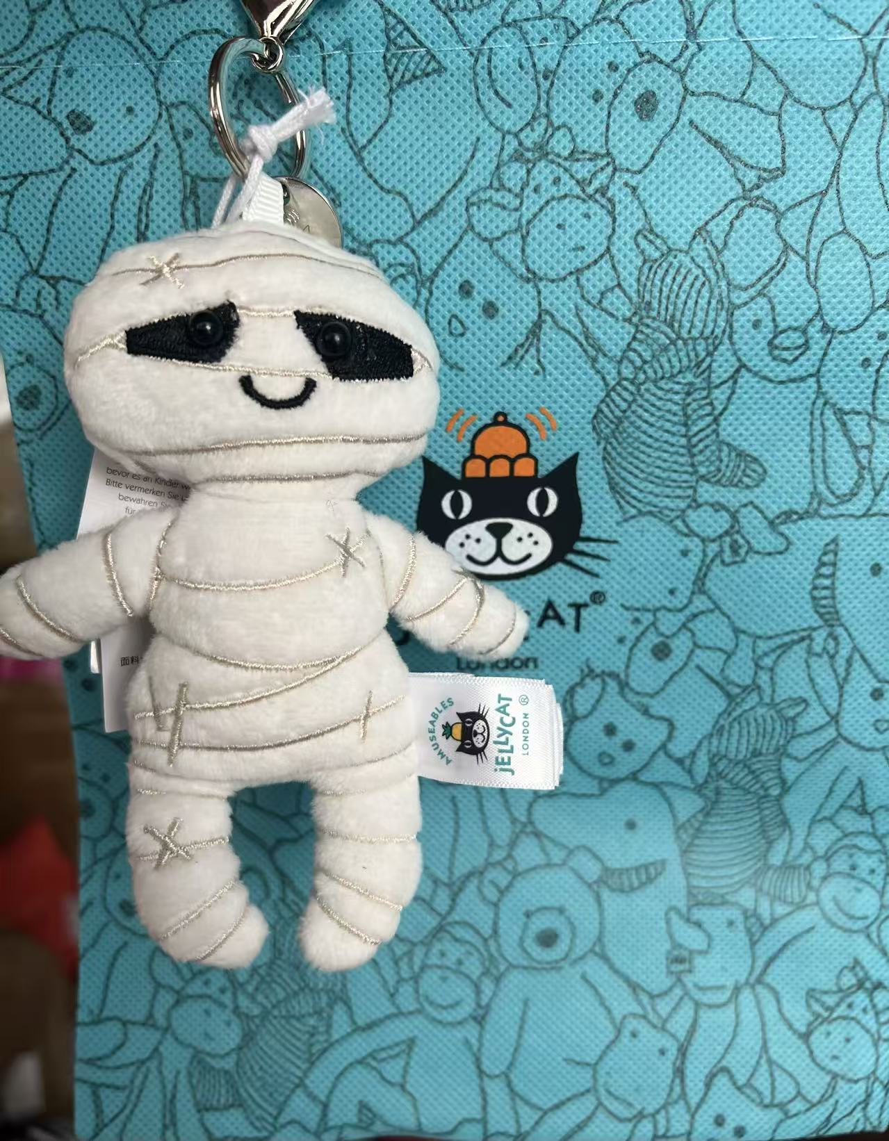 Mummy bob pendant