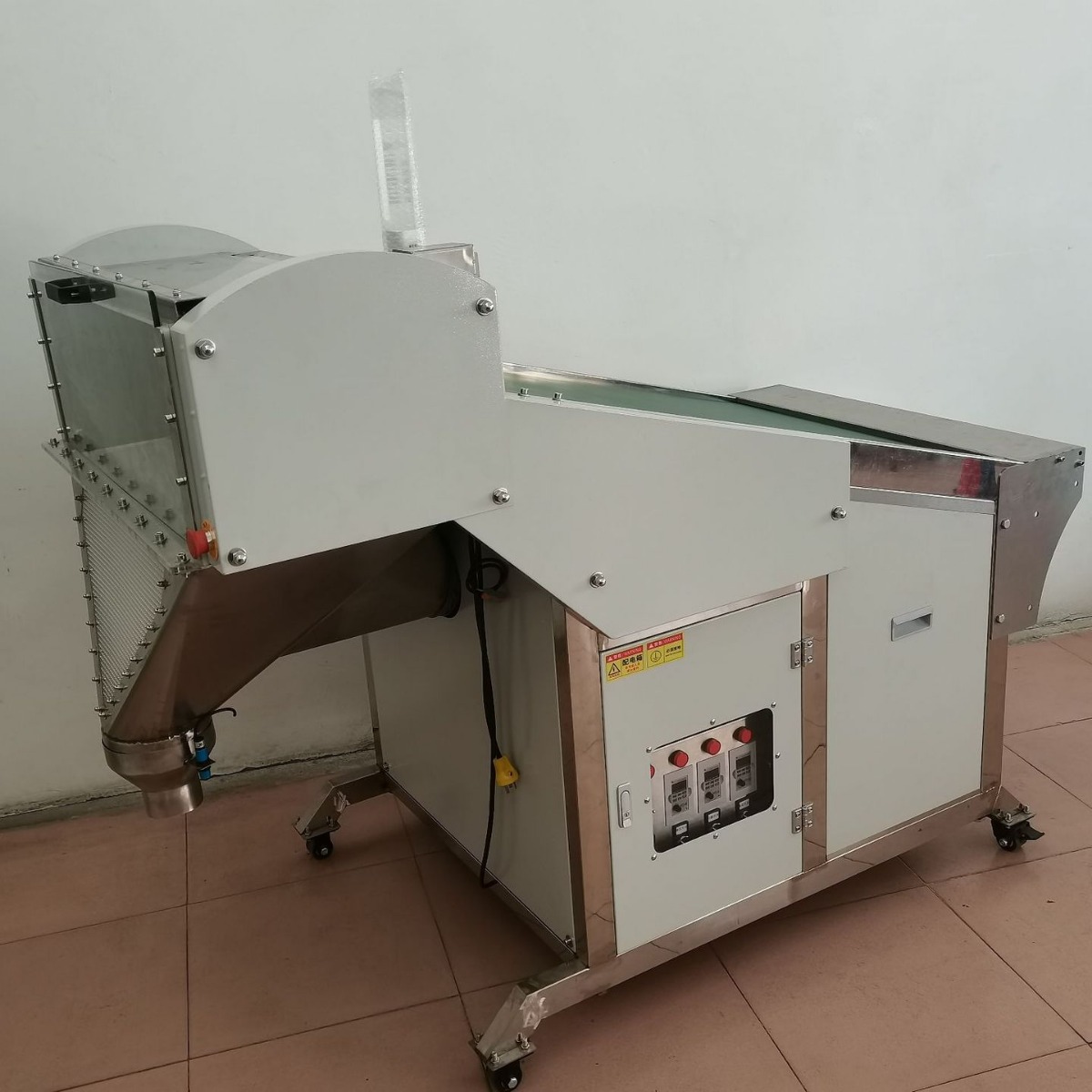 单斗斜输式拼图打散