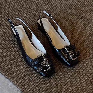 Sheepskin Version of Ready-Made Buckle Strap Toe Sandals for Women Summer Niche Design Square Toe Medium Heel Thick Heel Women's Shoes