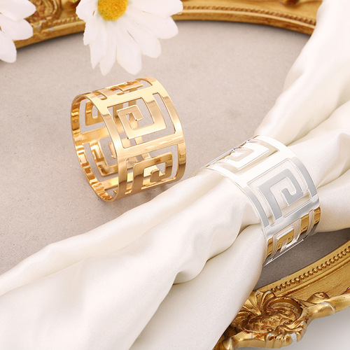 New European-style hotel napkin clips with metal hollow square pattern napkin rings for wedding tablecloth rings napkin rings