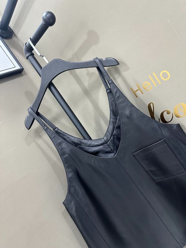 海宁绵羊皮大摆裙女2025秋冬新款显瘦狐狸毛背带真皮连衣裙中长款|undefined
