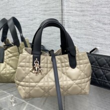 ��ԭ��피���D�ұ���2026�¿�toujours�M��μ��Ů���y���ذ�