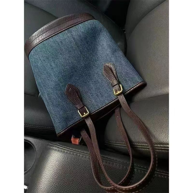 Women's Small All Seasons Polyester Solid Color Vintage Style Bucket Open Bucket Bag display picture 4