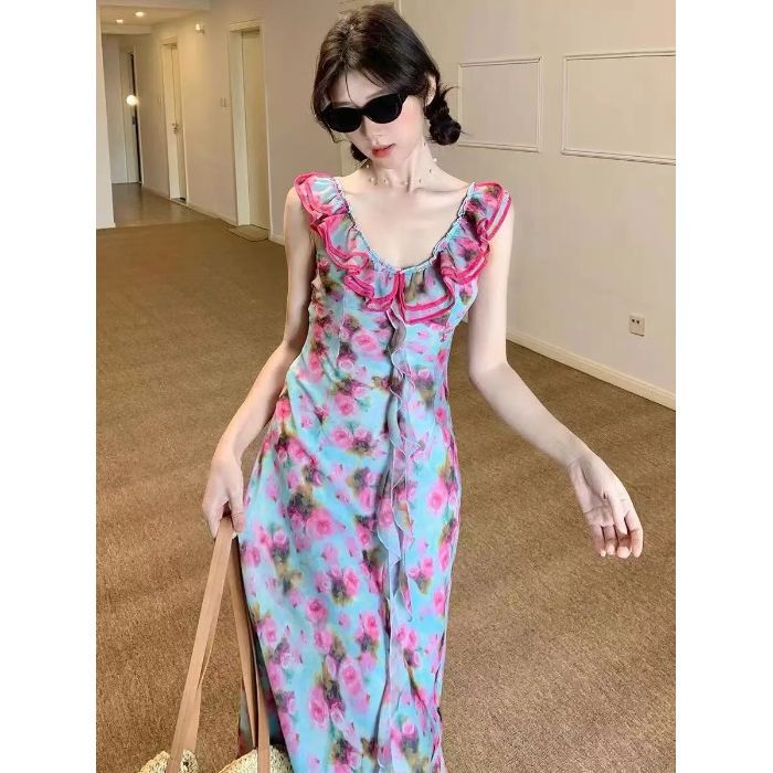 海边度假风碎花吊带连衣裙女夏季新款法式高级感温柔收腰绝美长裙|undefined