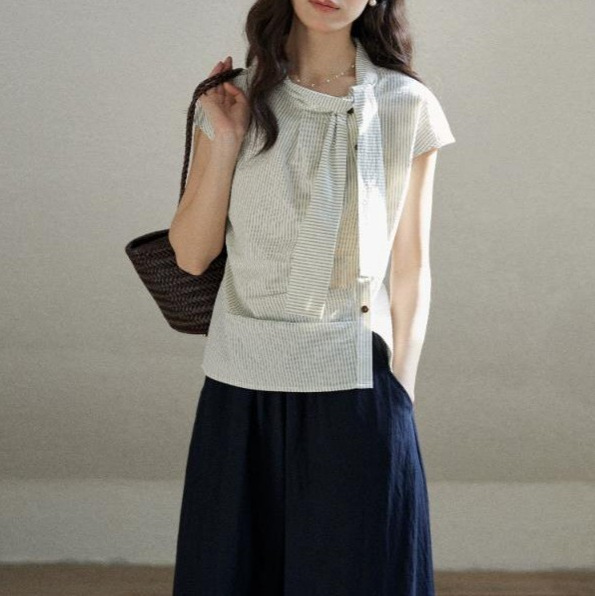 Daily Wear Vertical Striped Short-Sleeved Shirt for Women, Summer Cotton Asymmetrical Design with Flowing Collar and Raglan Sleeves Daily Wear Vertical Striped Short-Sleeved Shirt for Women, Summer Cotton Asymmetrical Design with Flowing Collar and Raglan Sleeves