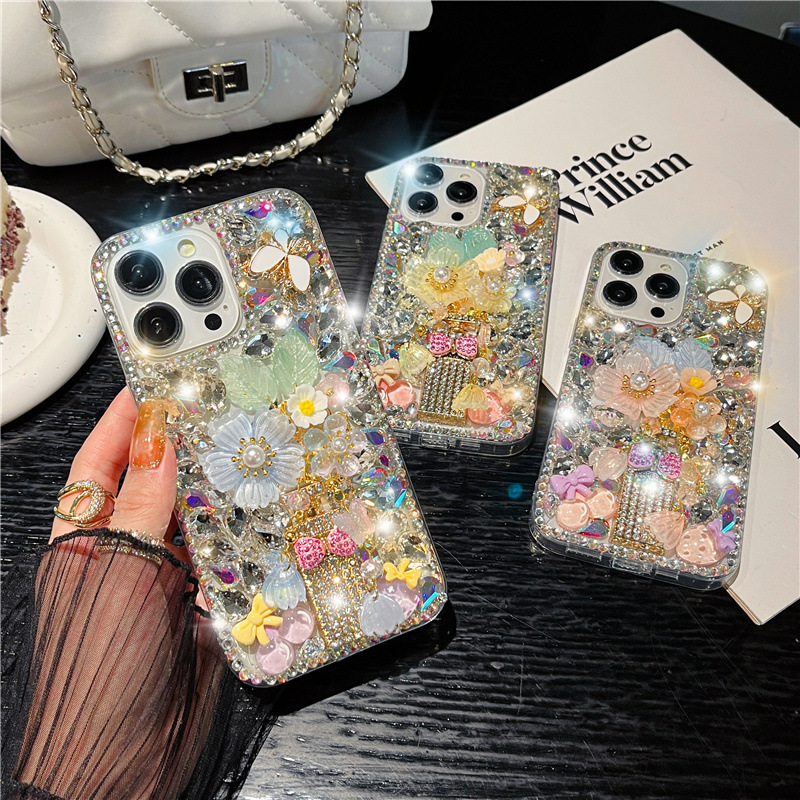 Apple 15/14promax mobile phone protective case queen perfume bottle for iphone13 silicone 16 pearl chain