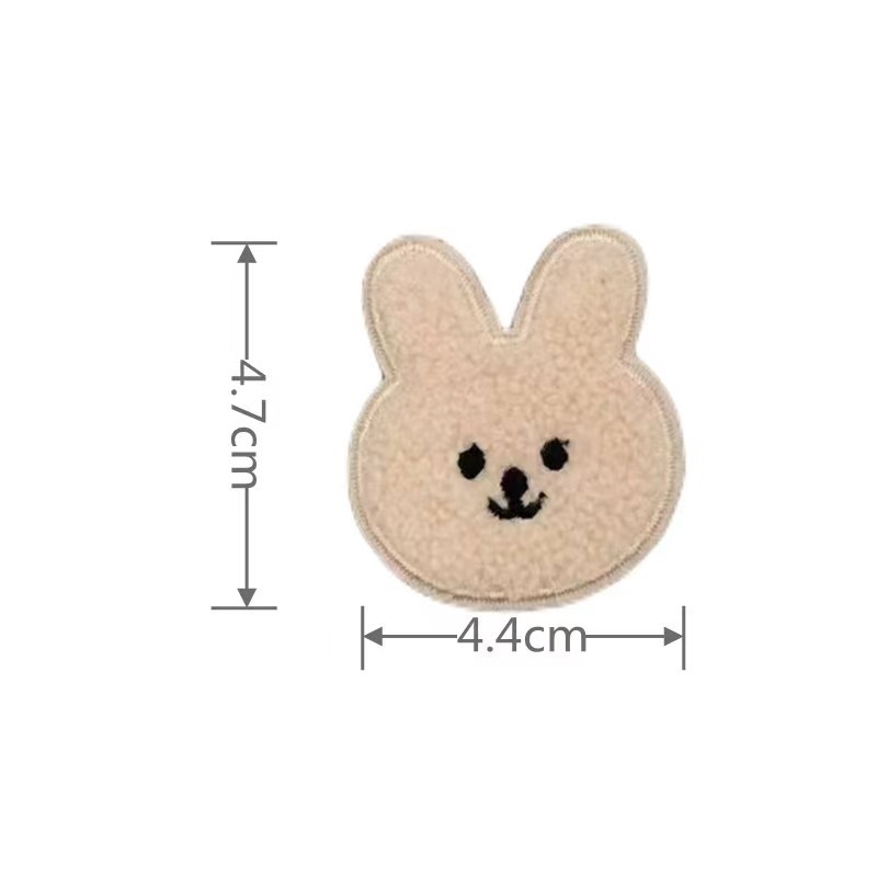 베이지색 작은 토끼 바느질 바닥 4.7x4.4cm