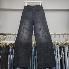 2025秋季新款黑色玫瑰刺绣钉珠阔腿直筒宽松弹力牛仔高腰长裤女装